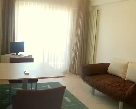 Exclusive & Çeşme